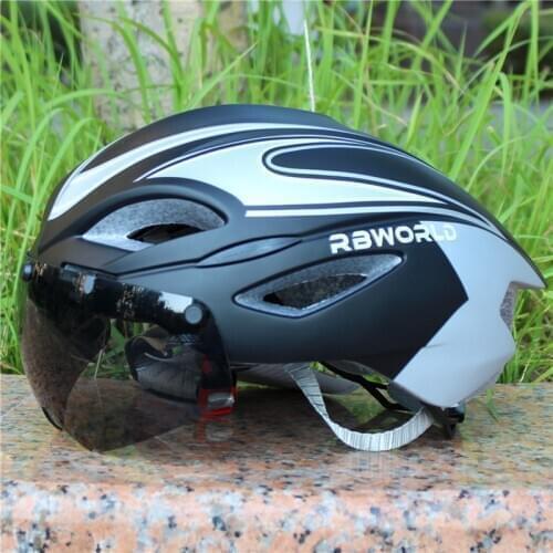 Ultralight Cycling Helmet With Removable Visor Goggles Bike Taillight Intergrally-molded Mountain Road MTB Helmets
