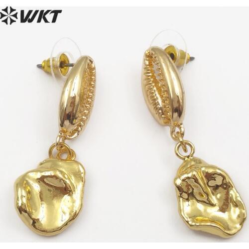 WT-E453 Wholesale Custom New Design metal studs with full gold dipped freshwater pearl Earring With Earrings