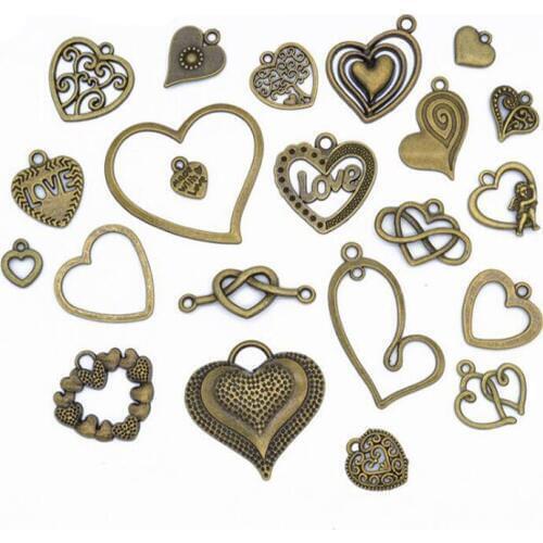 22pcs Mixed Antique Bronze Alloy Heart Charm Pendant Jewelry Findings Accessories