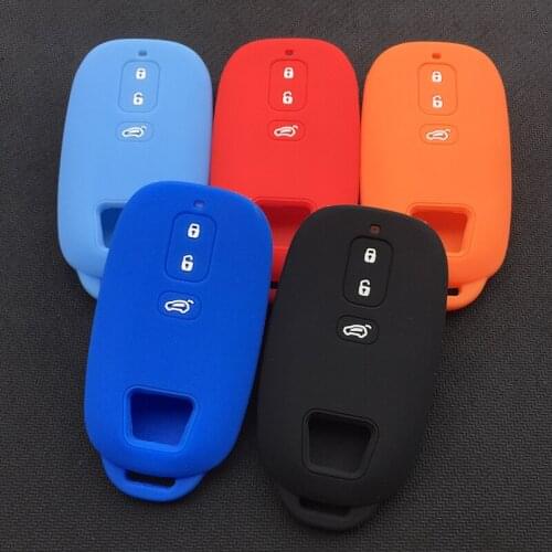 ZAD Silicone Rubber Car Key Case Cover Skin Bag Shell Holder for LUXGEN SUV S5 U6 U7 3 buttons Key Fob Set Car Accessories