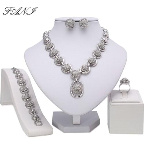 Bridal Gift Nigerian Woman Wedding African Beads Jewelry Set Fashion Dubai Gold Color Jewelry for Wholesale Costume Design