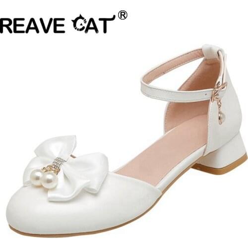 REAVE CAT New 2021 Women Flat Shoes Round Toe 3cm Bcukle Pearl Bowtie Sweet Cute Lolita Stylish Big Size 31-43 Casual A3903