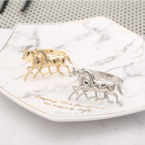 10pcs Creative high-end European animal horse napkin buckle creative metal napkin ring hotel model room Christmas napkin ring