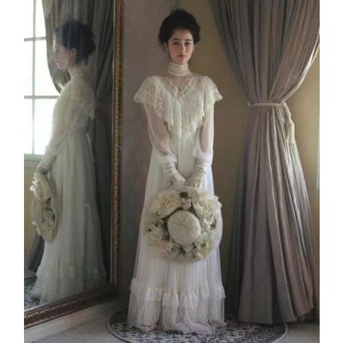 2021 New Designs Off White Victoria Long Sleeve Sweep Train A-Line Lace Wedding Dress Bride Gown Vestidos De Novia