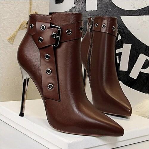 2021 New Leather Ankle Boots Women Shoes High Heel Boots Rivet Autumn Winter Boots Pumps Female Botas Mujer Woman Booties