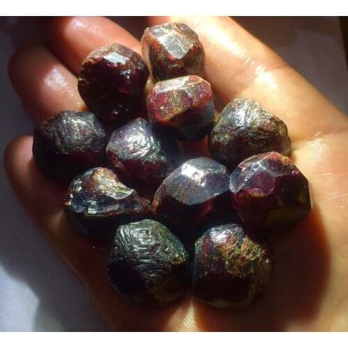 Natural Red Garnet Ore Healing Energy Stone Rough Quartz Crystal Mineral Specimens Jewelry Making Raw Gemstone Home Decor