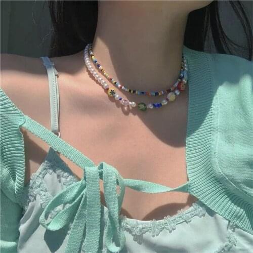 2021 New Kpop Colorful Freshwater Pearl Flower Acrylic Resin Asymmetry Beaded Clavicle Necklace for Women Aesthetic Jewelry