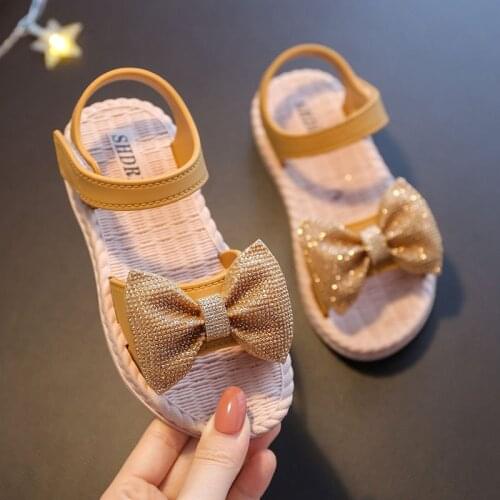 2021 girls sandals summer new childrens casual flat soft bottom princess all-match bow non-slip beach shoes