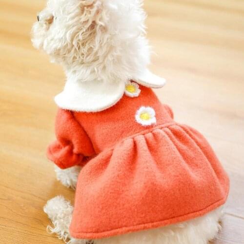 Casual Easy Cleaning Dog Winter Warm Skirt Pullover Pet Skirt Flower Design for Autumn