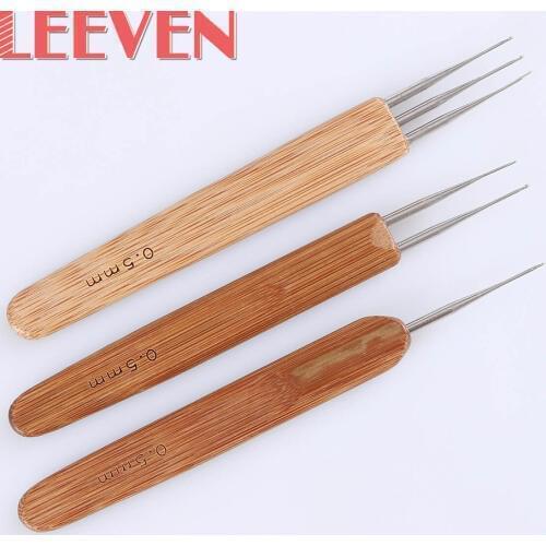 Leeven 3pcs Crochet Hook 0.5mm Crochet Needles For Crochet Hair Sewing Wooden Handle Metal Head Dreadlock Braids Weaving Tools