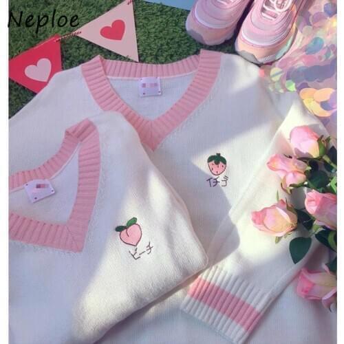 Neploe 2021 V-neck Sweet Preppy Style Sweater Women Fresh Peach Strawberry Embroidery Pullovers Panelled Patchwork Knit Tops
