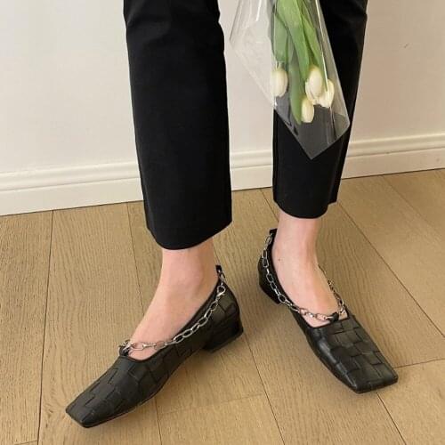 Womens Square Toe Weave Metal Chain Low Heel Loafers PU Leather Slip On Oxfords Retro Sandals Soft Casual Shoes New 2021
