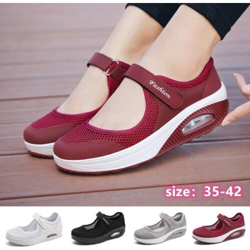 Sneakers Women Shoes Fashion Lightweight Flat Female Shoes Soft Comfortable Slip-on Super Light Casual Vulcanize Footwear