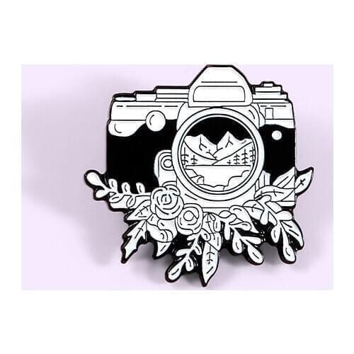Creative vintage black and white enamel camera brooch outdoor adventure tool tree flower pin alloy badge and symbol jewelry gift