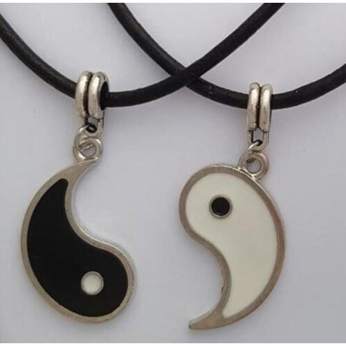Holiday gifts - Yin Yang Necklaces 2 Pendants Best Friend Lovers YING YANG Necklace Set couple