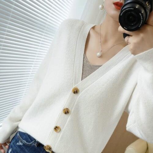 2021 new pure wool cardigan women spring and autumn cashmere cardigan V-neck cardigan short knitted sweater coat