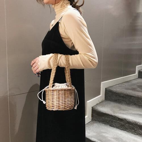 Wicker Woven Beach Straw Bag Rattan Bucket Womens Handbag Bohemia Female Small Hand Basket Handmade Summer Top-handle Tote