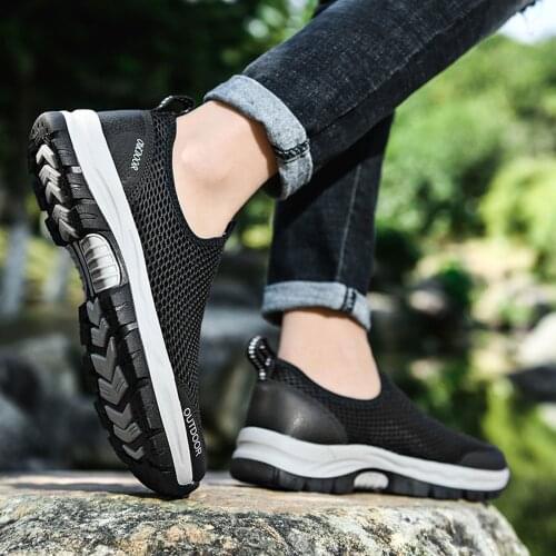 Summer Men Women Sneakers Slip-on Tennis Running Sport Shoes Male Breathable Mesh Flat Casual Sneakers Walking Trainers Shoes