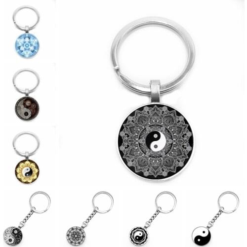 2020 New Popular Yin Yang Tai Chi Keychain Glass Convex Personality Pendant Keychain Gift