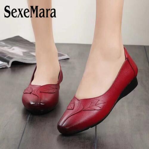 SexeMara Spring\Autumn Cow Leather Women Shoes Pointed Toe Fashion Pattern Casual Nurse Pregnant Mother Flats Shoes