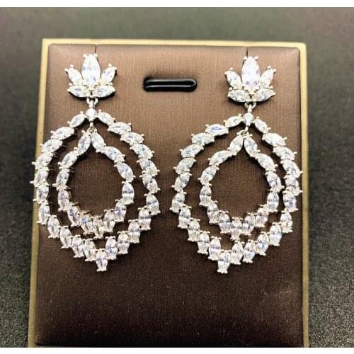 Luxury Shiny Crystal Wedding Earrings Wtare Drop Party Queen Big Earring Fashion Silver Color Lady Jewelry Zk30