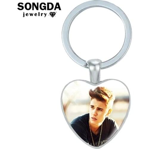 SONGDA Justin Bieber Metal Keychain J Biebs Fans Souvenir Key Ring Fashion Heart Art Photo Glass Dome Key Chain Best Friend Gift