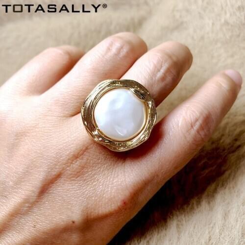 TOTASALLY 2020 Brand New Finger Rings Womens Baroque Simulated Pearl Antique Top Rings Ladies Finger Jewelry Gifts Dropship