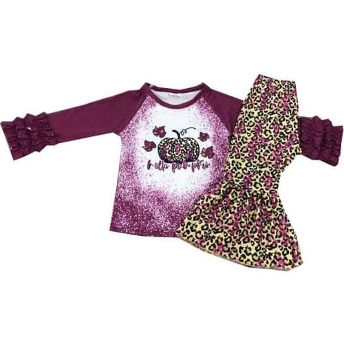 The factory price wholesale pumpkin print design two pieces baby girls set