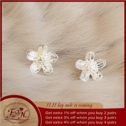 2021 New Trend Hot Sale Amazing Cute Lovely Small Silver Color Flower Style Fashion Stud Earrings Perfect Gift for Girls & Women