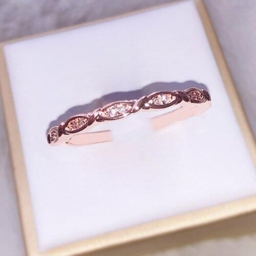 Exquisite Crystal Rose Gold Ladies Wedding Ring Europe and America Fashion Luxury Party Dinner Accessories Free Shipping