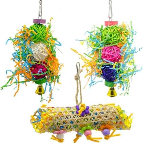 Decorative Recreational Sepak Takraw Pet Bird Chew Toy Bird Supplies
