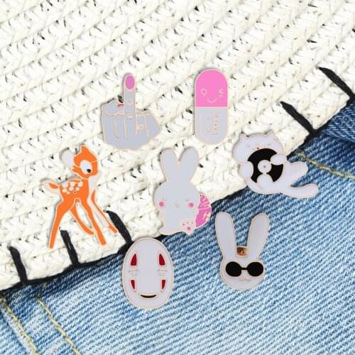 Cartoon Animal Enamel Pin Deer CD Cat Glasses Rabbit Brooch Middle Finger Smile Pill Buckle Badge Denim Lapel Pins for Women Men