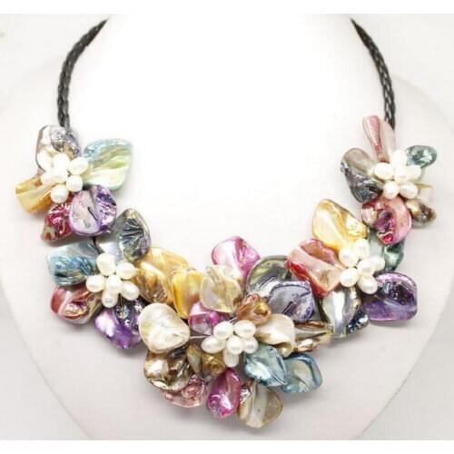 Hot sale new Style Stunning Multicolor Freshwater Pearl Sea Shell Flower Leather Necklace 18"