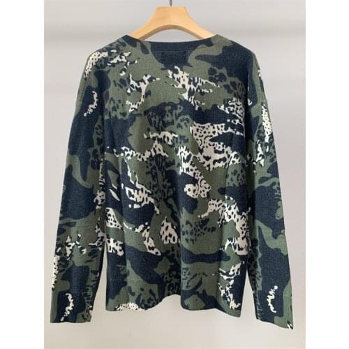 V-Neck Loose Cashmere Pullovers Top 100% Cashmere Women Sweater Autumn/ Spring New Leopard Camouflage Print