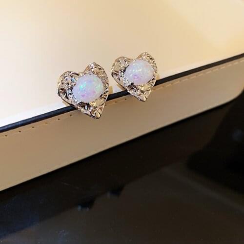 Origin Summer Sweet Lovely Metallic Irregular Heart Stud Earrings for Women Silver Color Alloy Small Love Earrings Jewellery