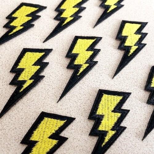 9 pcs / lot fashion Patches Stickers yellow lightning DIY patch Fabric Appliques Embroidered Iron On clothes Badge Embroidery