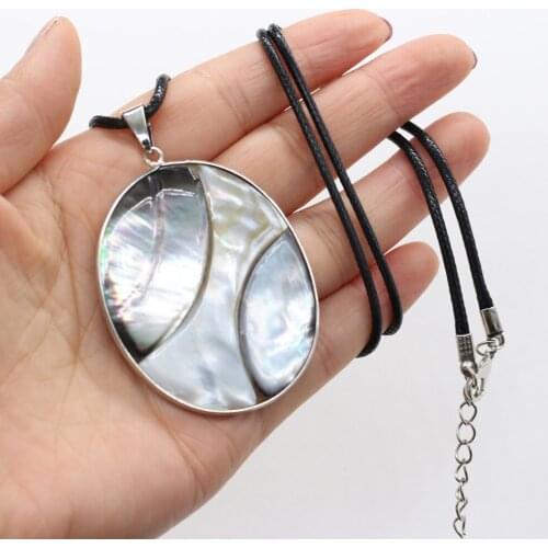 High Quality Natural Shell Wax Thread Shell Necklace for Fashion Jewelry Party Women Gift Length 55cm Size 43x55mm