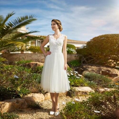 Vestido De Noiva Country Wedding Dress 2021 V Neck Appliques Short Tea Length Garden Beach Boho Bridal Gowns