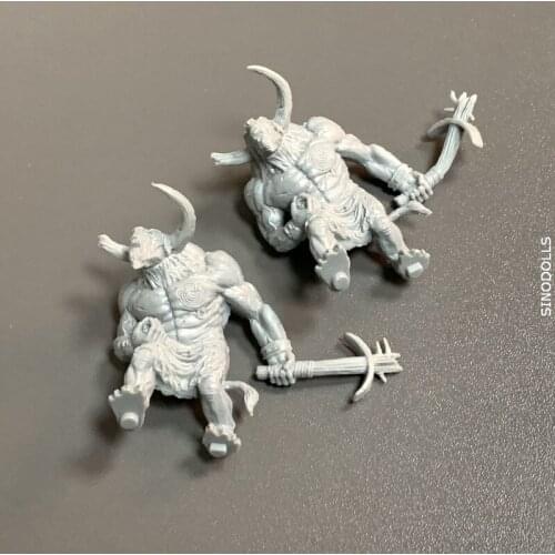 2PCS Mythic Battles Pantheon Bull Minotaur Heroes Miniature Pathfinder Board Game Figure Role-playing Unpainted No Base