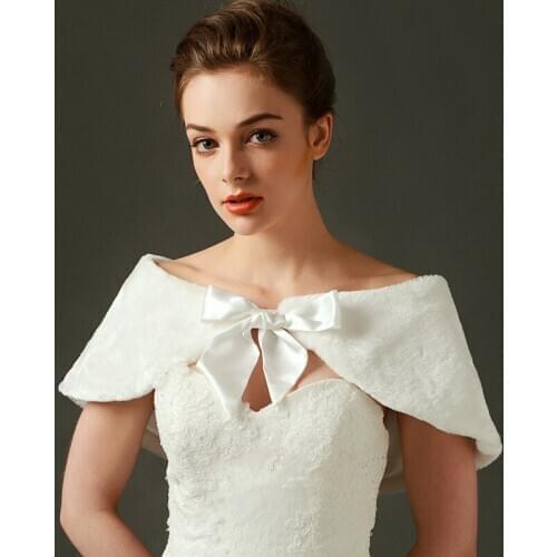 Ivory Shrugs For Women Wedding Jackets Faux Fur Bolero Bridal Shawls And Wraps Winter Evening Dresses Wedding Cape Fur Coat