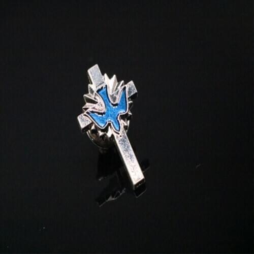 12 pieces of Catholic cross and peace pigeon brooch. Jesus cross brooch, colored flat pigeon brooch
