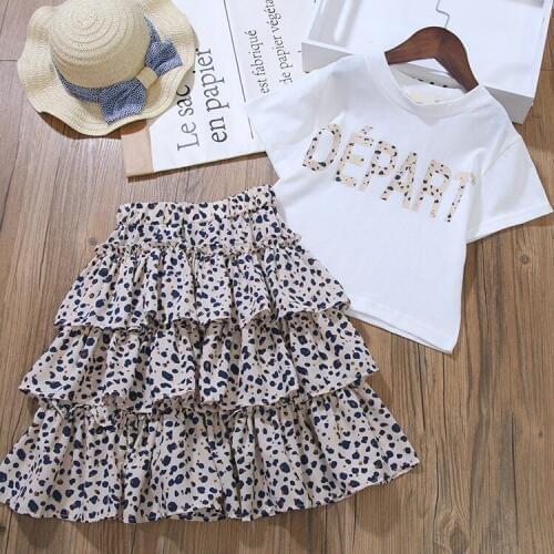 Super foreign girl summer suit 2020 new baby Korean childrens short-sleeved fashion cake skirt two-piece tide