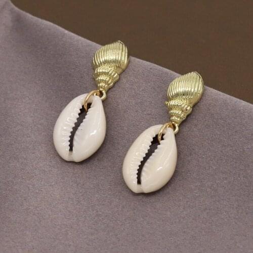 VONNOR Stud Earrings