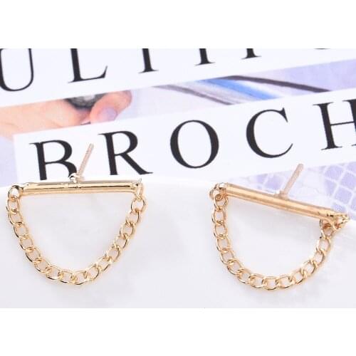 D Shape Simple Temperament Earrings Letter Fashion White Needle Stud Earrings For Women Party Jewelry Accessories 2021 Trend