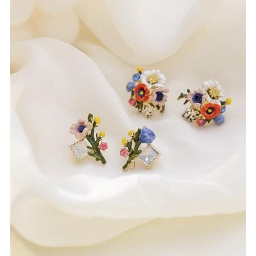 Retro Colorful Enamel Flower Earrings 2021 Vintage Gold Color Alloy Multi Flowers Glass Small Stud Earrings Statement Jewelry
