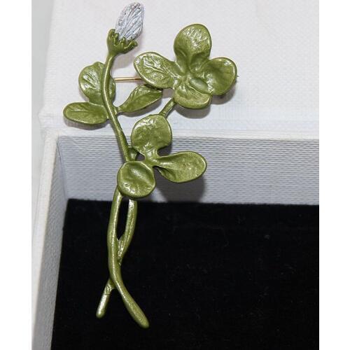 Vintage brooch jewelry Clover green leaves High quality metal paint brooch scarves buckle Accessories