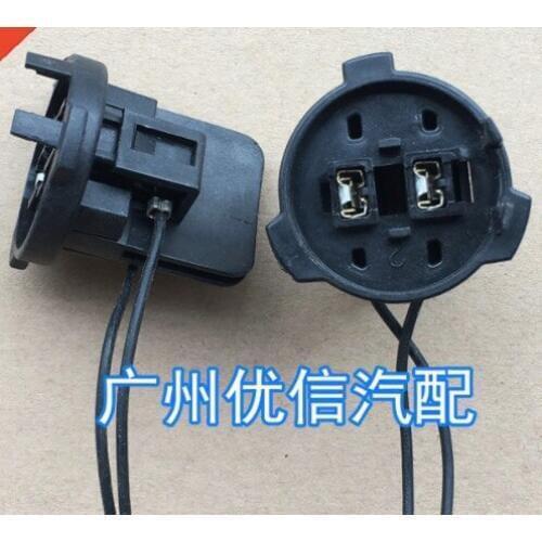 1pc original used second hand for Skoda Octavia Superb Kodiaq H7 high beam low beam bulb lamp headlight socket plug original