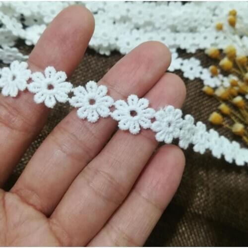 1Yards High Quality Guipure Lace Embroidery Cotton Lace Fabric Tulle 1cm Flower Laces Fabric Sewing Wedding Applique Lace QZ41