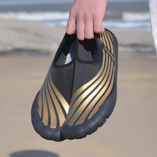 Summer Water Shoes Male Swimming Shoes Aqua Beach Shoes Plus Size Wading Shoes Sneaker For Men Low Cut Round Head Viscose Shoes