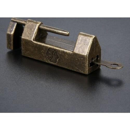 1Pc Chinese Old Fashion Imitation Brass Jewelry Padlock Box Door Hardware Antique Vintage Decorative Latch Lock with Key